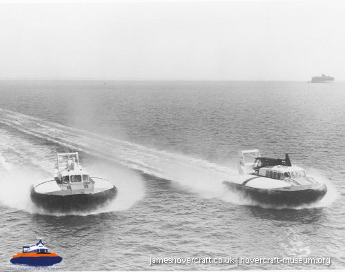 SRN5 with the IHTU -  (credit: The <a href='http://www.hovercraft-museum.org/' target='_blank'>Hovercraft Museum Trust</a>).
